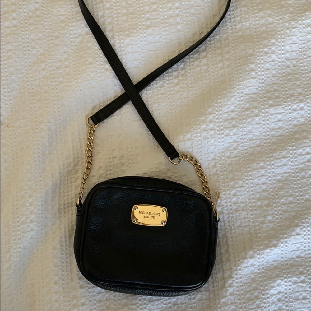 Small Michael Kors cross body purse